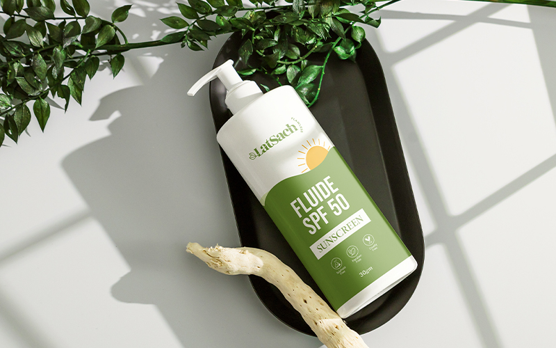 Cosmetics product packaging aligned with beauty trends